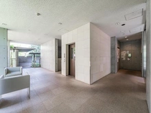 【東京都/世田谷区深沢】深沢ハウス L棟 エントランス