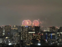 【東京都/品川区小山】パークシティ武蔵小山ザタワー 眺望：お台場の花火・ズームあり