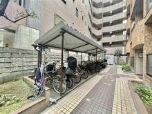 【東京都/港区南麻布】南麻布ローヤルコーポ 駐輪場