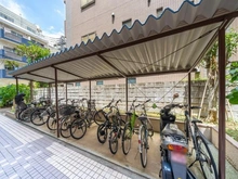 【東京都/港区南麻布】南麻布ローヤルコーポ 駐輪場