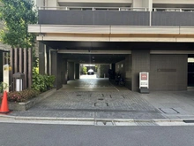 【東京都/台東区池之端】ザ・パークハウス上野池之端レジデンス 敷地内
