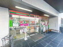 【東京都/港区西麻布】麻布霞町パーク・マンション セブンイレブン西麻布四丁目店（現地より約180m）