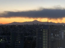 【東京都/目黒区原町】ラ・フォルム目黒原町 眺望：ズームあり・夕景・富士山を望む