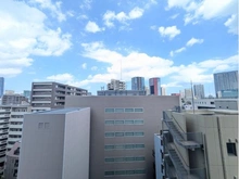 【東京都/港区高輪】プレミストタワー白金高輪 眺望：東向きバルコニーから