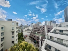 【東京都/新宿区白銀町】クレッセント神楽坂 眺望：南東側バルコニーから