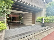【東京都/新宿区白銀町】クレッセント神楽坂 エントランス