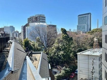 【東京都/港区南青山】常盤松ハウス 眺望：バルコニーから