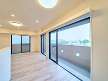 【東京都/文京区根津】ヴィルヌーブ文京・根津 リビング・ダイニング