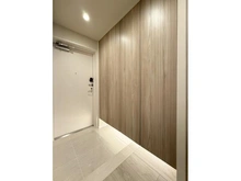 【東京都/港区麻布十番】グランドメゾン麻布一の橋 玄関