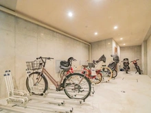 【東京都/港区麻布永坂町】ロイヤルシーズン麻布永坂 駐輪場