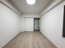 【東京都/狛江市和泉本町】クィーポ狛江 洋室：リフォーム中