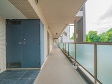 【東京都/港区白金】グランドメゾン白金三光坂 共用部：共用廊下（7階）