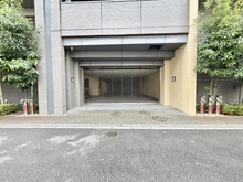 【東京都/千代田区神田和泉町】ルネ神田和泉町 敷地内