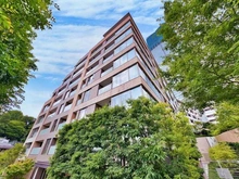 【東京都/港区麻布狸穴町】ブランズ麻布狸穴町 外観