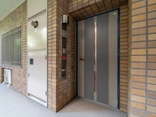 【神奈川県/藤沢市片瀬海岸】ヴィルヌーブ片瀬江ノ島マリンテラス 玄関