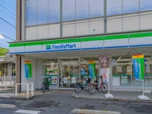 【東京都/世田谷区瀬田】ロイヤルシーズン瀬田 ファミリーマート 世田谷瀬田四丁目店（現地より約473m）
