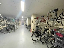 【大阪府/池田市天神】プラウド池田天神 駐輪場