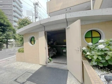 【東京都/目黒区中目黒】ソフィアーレ代官山 共用部：ゴミ置き場