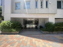 【東京都/新宿区西新宿】ラコント新宿セントラルパークアパートメント エントランス