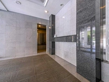 【東京都/新宿区西新宿】ラコント新宿セントラルパークアパートメント エントランス