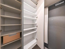 【東京都/世田谷区千歳台】パークハウス世田谷千歳台コンフォート 収納：玄関部分