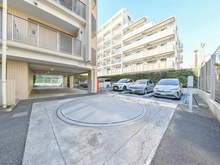 【東京都/世田谷区千歳台】パークハウス世田谷千歳台コンフォート 駐車場