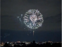 【東京都/世田谷区瀬田】ナイスアーバン砧公園 眺望：多摩川花火大会時（10月開催）の写真（ズームなし）