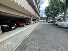 【東京都/世田谷区瀬田】ナイスアーバン砧公園 駐車場：駐車場承継あり　月額：7,000円