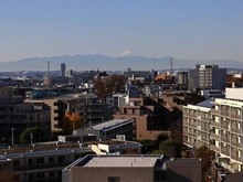 【東京都/世田谷区南烏山】ライオンズステーションプラザ千歳烏山 眺望：富士山（ズームなし）※天候による