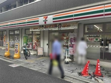 【東京都/世田谷区南烏山】ライオンズステーションプラザ千歳烏山 セブンイレブン千歳烏山駅西口店（現地より約130m）