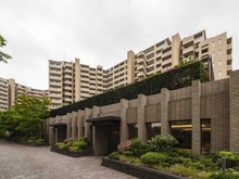 【東京都/世田谷区桜上水】桜上水ガーデンズ D棟 外観