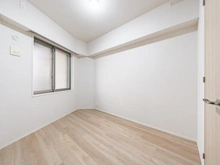 【東京都/世田谷区桜上水】桜上水ガーデンズ　 E棟 洋室：約5.6帖