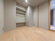 【東京都/新宿区大京町】パークコート四谷 サービスルーム（納戸）：約4.4帖