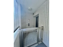 【東京都/世田谷区北烏山】千歳烏山コモド 共用部：ポーチ3.4m2