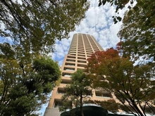 【東京都/新宿区西早稲田】西早稲田パークタワー 外観：地上31階建ての高層タワーマンション