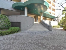 【東京都/新宿区西早稲田】西早稲田パークタワー アプローチ