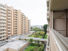 【東京都/世田谷区桜上水】桜上水ガーデンズ I棟 眺望：南側バルコニーから