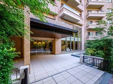 【東京都/世田谷区桜上水】桜上水ガーデンズ G棟 エントランス