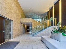 【東京都/世田谷区桜上水】桜上水ガーデンズ G棟 エントランス