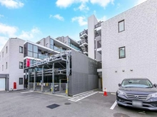 【東京都/調布市緑ケ丘】プラウド仙川緑ケ丘 駐車場