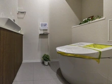 【東京都/世田谷区桜上水】桜上水ガーデンズ　 D棟 トイレ