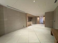 【東京都/渋谷区元代々木町】サンウッド元代々木町 エントランス