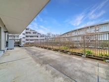 【東京都/世田谷区北烏山】エルザ世田谷 ルーフバルコニー：38.39m2のルーフバルコニー