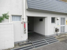 【東京都/世田谷区宮坂】経堂コンド エントランス