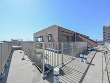 【東京都/世田谷区桜丘】パークハウス世田谷桜丘 ルーフバルコニー：スロップシンクも備えております。