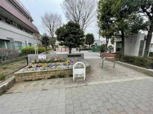 【東京都/世田谷区桜丘】パークハウス世田谷桜丘 区立桜丘三丁目児童遊園（現地より約30m）