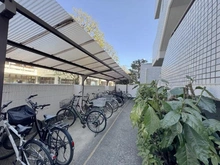 【東京都/世田谷区桜丘】ルピナス桜丘 駐輪場