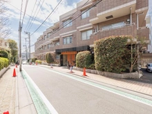 【東京都/世田谷区梅丘】アデニウム梅ヶ丘JP 前面道路