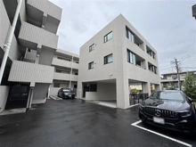 【東京都/世田谷区代田】マストレジデンス世田谷代田 駐車場