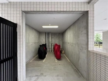 【東京都/世田谷区代田】マストレジデンス世田谷代田 バイク置き場